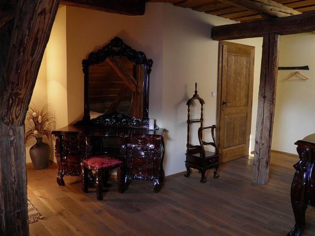 Dvur Olsiny -Hotel And Horse-Riding Karvina Room photo